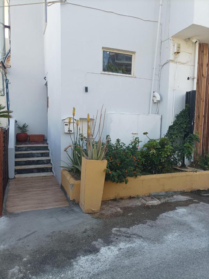 Beachfront Apartment Rethymno Esterno foto